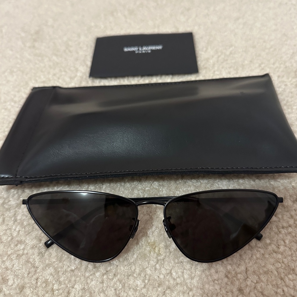 Yves Saint Laurent Black Sunglasses